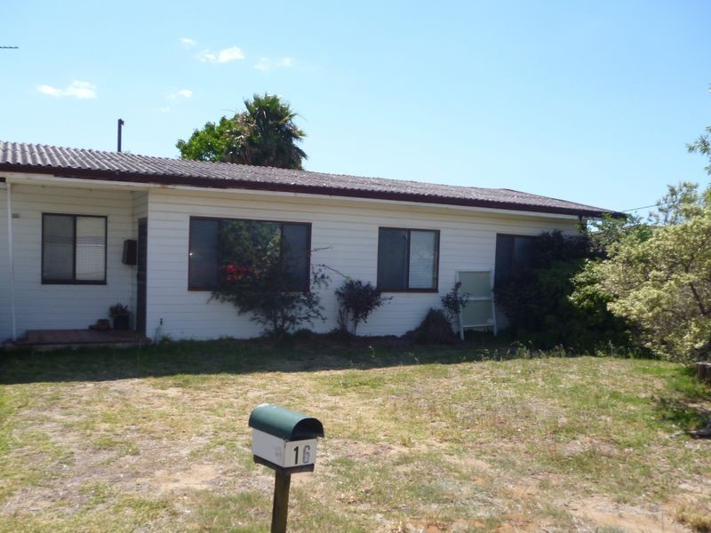16 Cox Street, Mandurah WA 6210