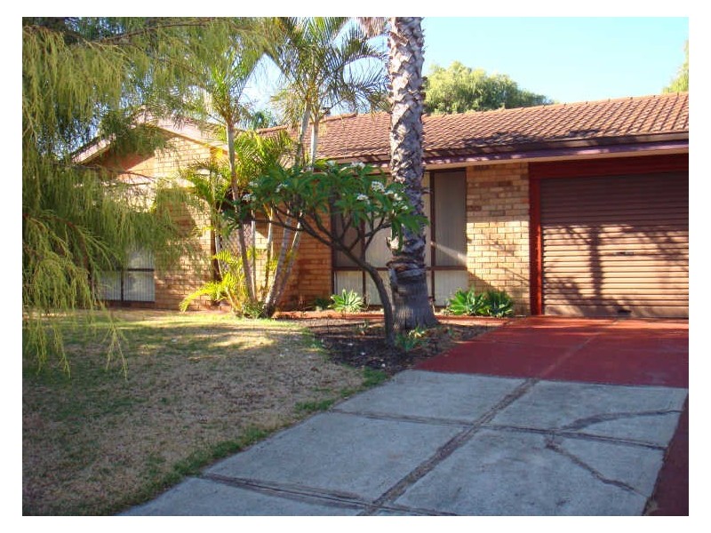 43 Peelwood Parade, Halls Head WA 6210