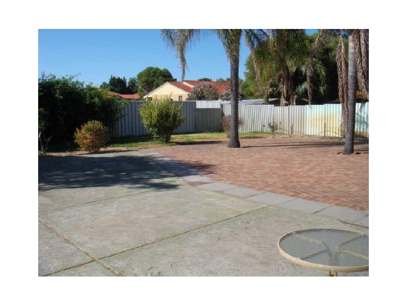 14 Heron Place, Dudley Park WA 6210