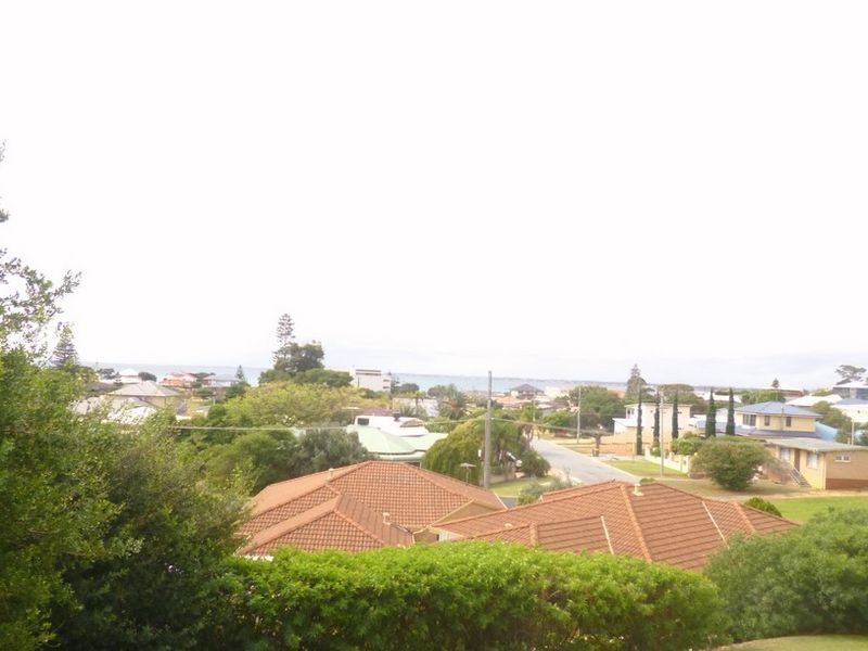 8/32 Shayne Street, Halls Head WA 6210