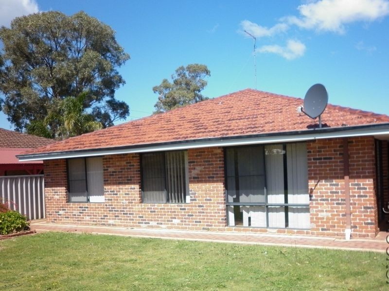 74 Exchequer Avenue, Greenfields WA 6210