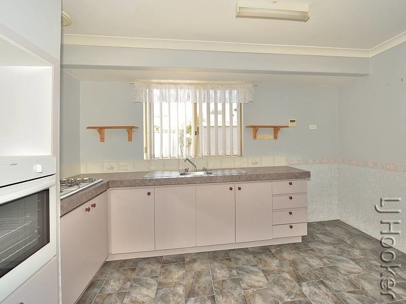 14 Oakover Turn, Greenfields WA 6210