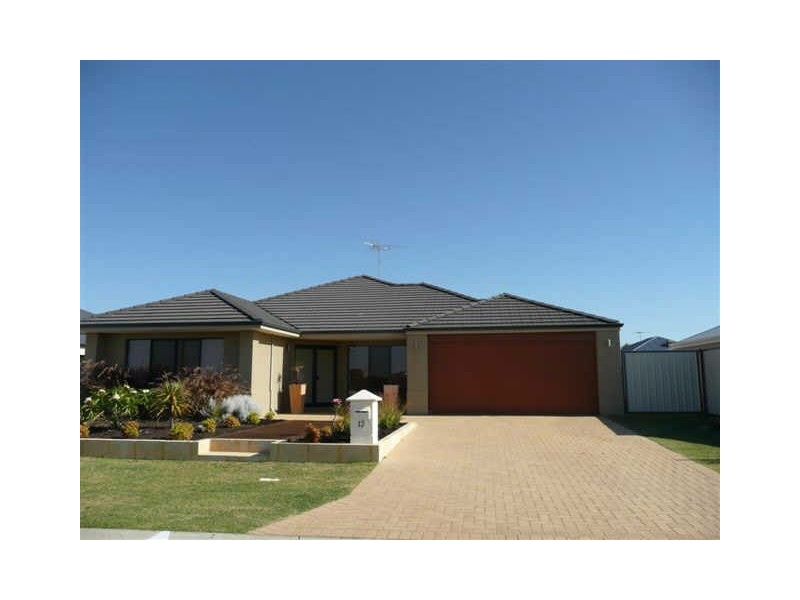 12 Oakwood Gate, Meadow Springs WA 6210