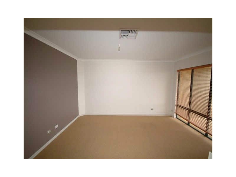 12 Oakwood Gate, Meadow Springs WA 6210