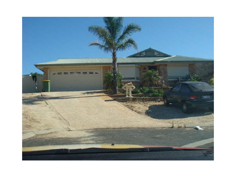 9 Coppercups Avenue, Halls Head WA 6210