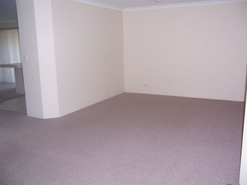 15 Westbourne Pass, Erskine WA 6210