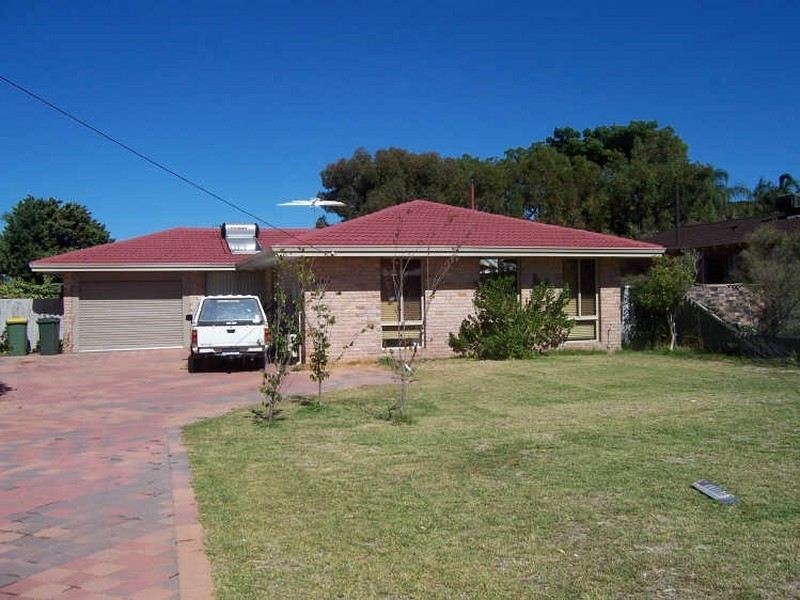 118 Mclarty Road, Halls Head WA 6210