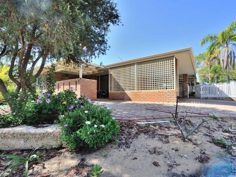 9 Waldron Boulevard, Greenfields WA 6210