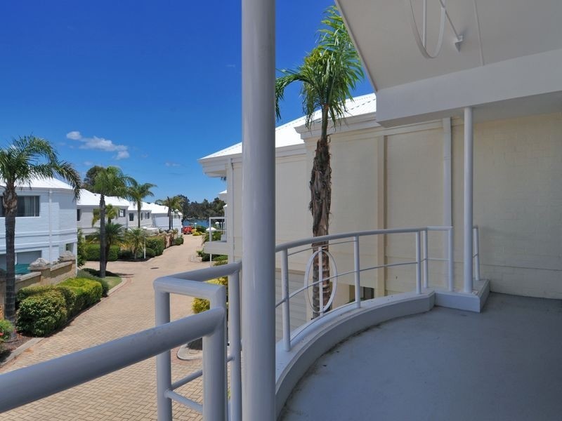 28/1-3 Leslie Street, Dudley Park WA 6210