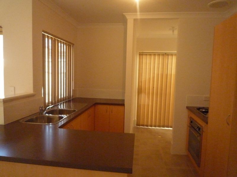 2/47 Hackett Street, Mandurah WA 6210