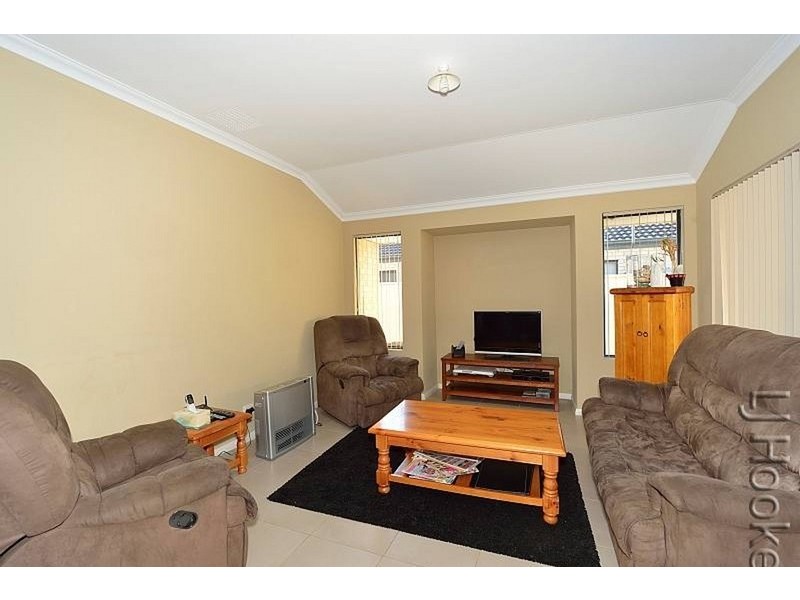 10 Balicup Way, Lakelands WA 6180