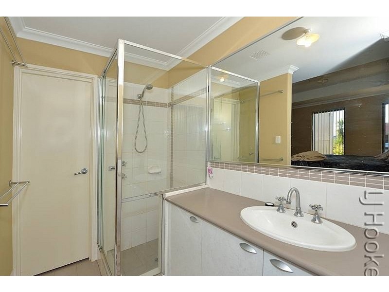 10 Balicup Way, Lakelands WA 6180