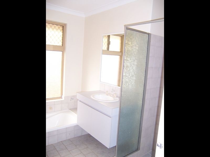 27 Coodanup Drive, Coodanup WA 6210