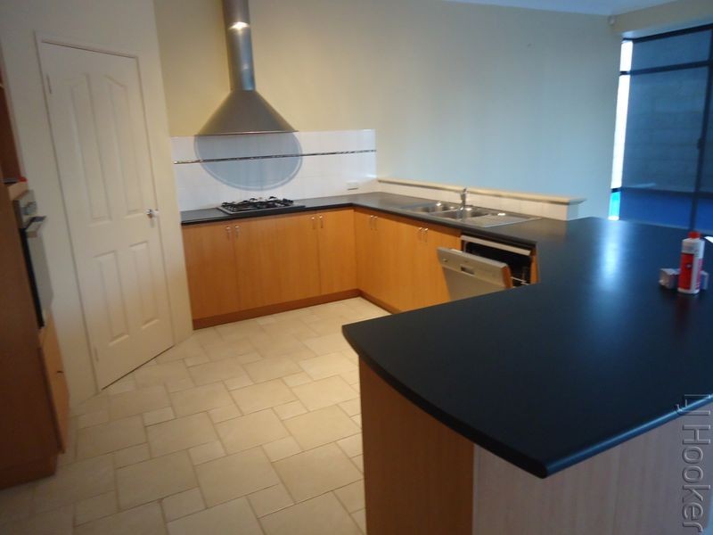 12 Northport Boulevard, Wannanup WA 6210