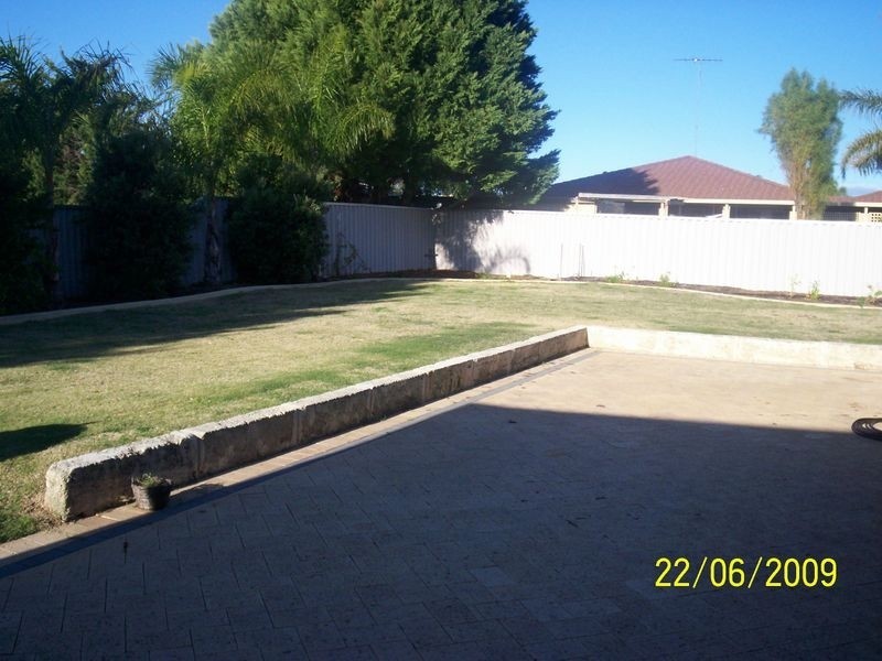 23 Sandeland Avenue, Coodanup WA 6210
