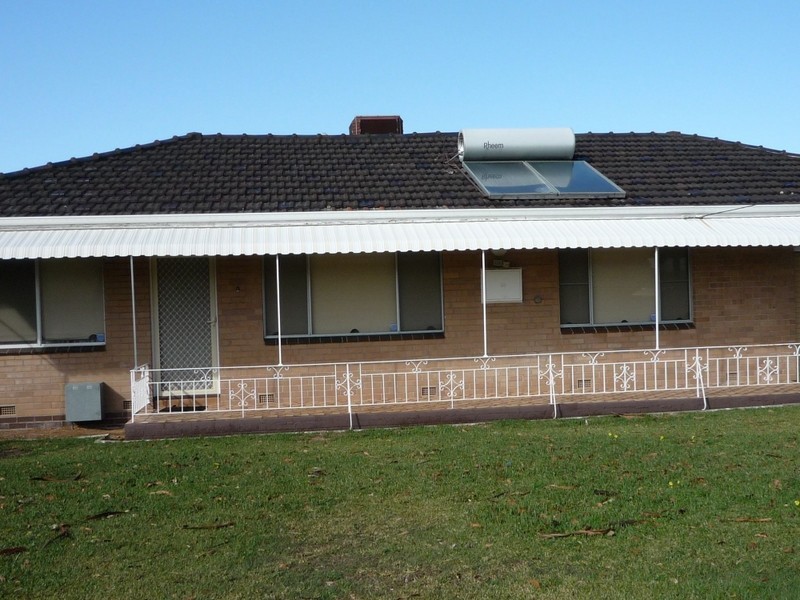 23 Comet Street, Dudley Park WA 6210