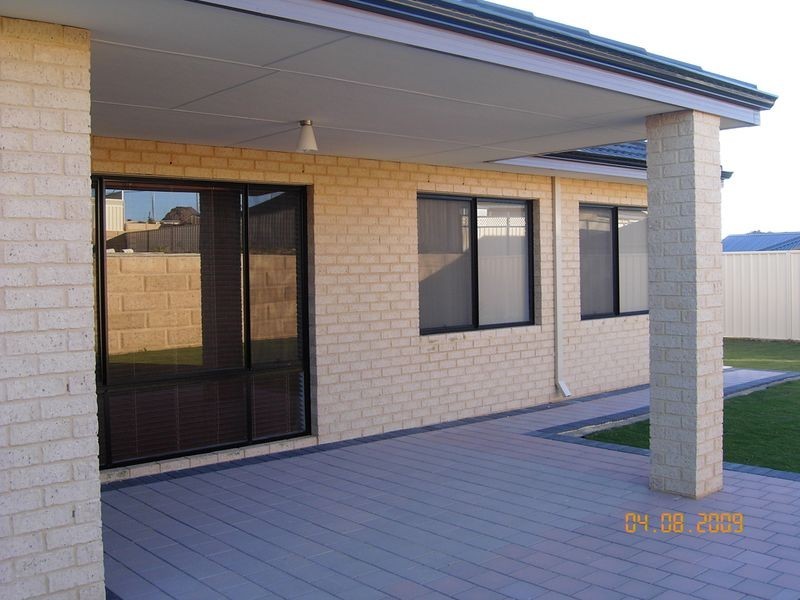 8 Kondinin Way, Dawesville WA 6211