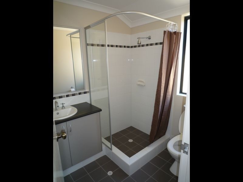 7b Roy Road, Coodanup WA 6210