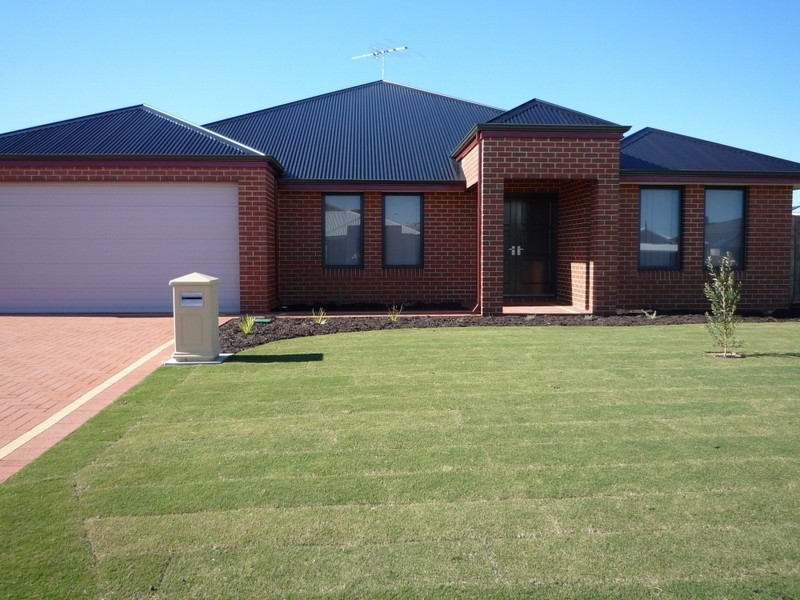 5 Quandong Parkway, Halls Head WA 6210