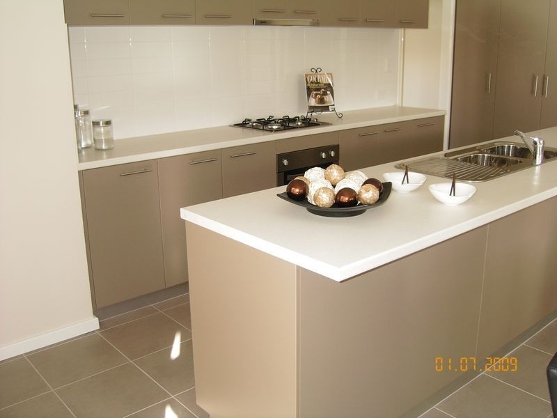 2/16 Churchill Avenue, Dudley Park WA 6210