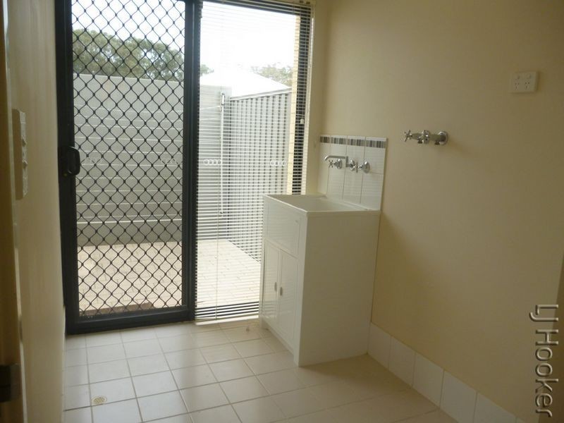 15 Bremer Way, South Yunderup WA 6208