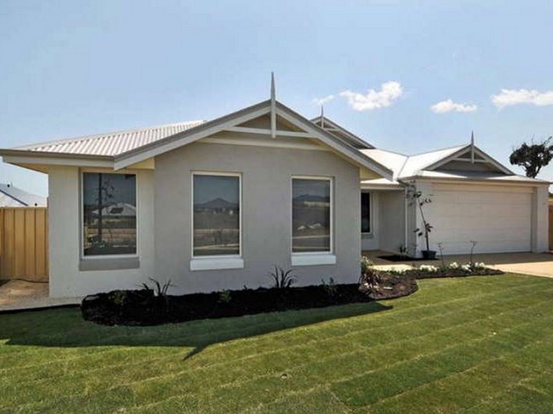 4 Kondinin Way, Dawesville WA 6211