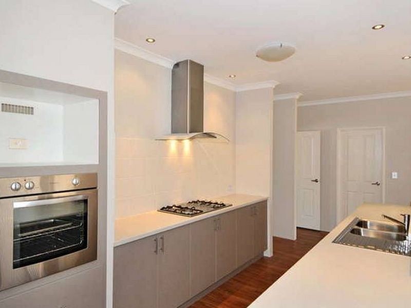 4 Kondinin Way, Dawesville WA 6211