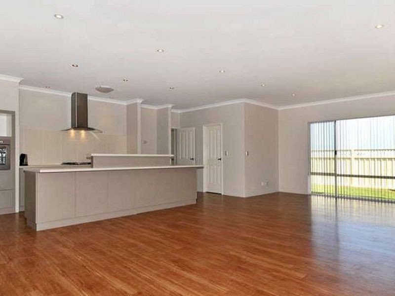 4 Kondinin Way, Dawesville WA 6211
