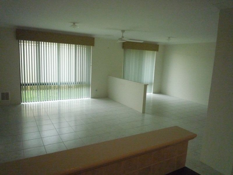 3 Ballard Meander, Lakelands WA 6210