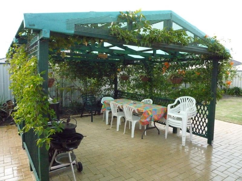 20 Ferncliffe Parkway, MEADOW SPR, Mandurah WA 6210