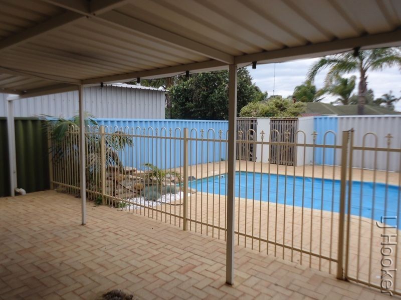 8 Illabrook Street, Dudley Park WA 6210