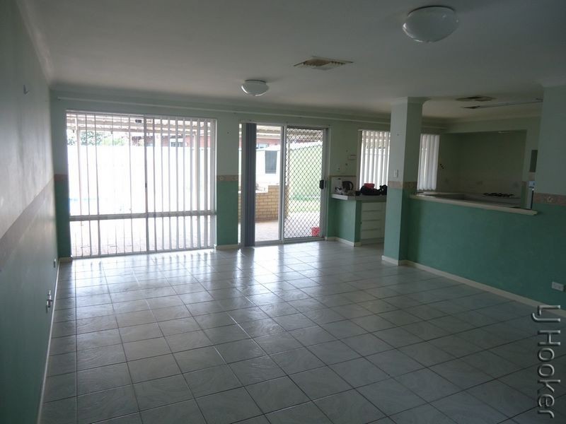 8 Illabrook Street, Dudley Park WA 6210