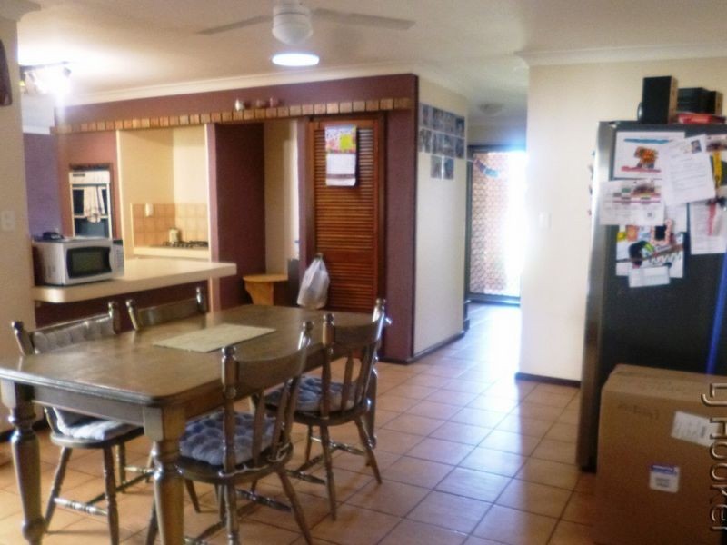 1 Aberdeen Close, Halls Head WA 6210