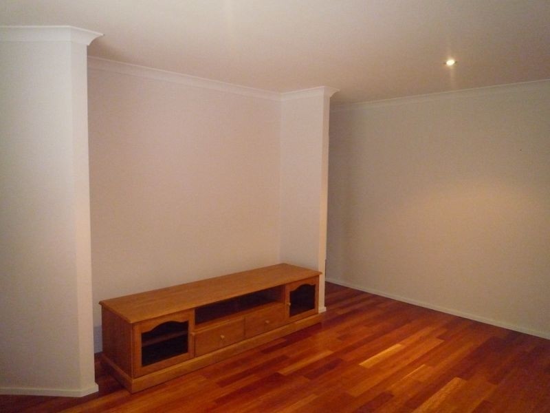 1 Dichondra Pass, Halls Head WA 6210