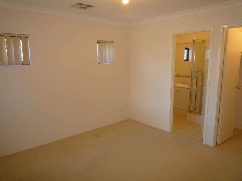 2/71 Gibson Street, Mandurah WA 6210