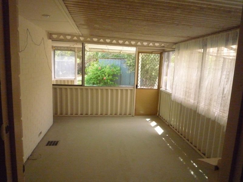 18B Clyde Place, Silver Sands WA 6210