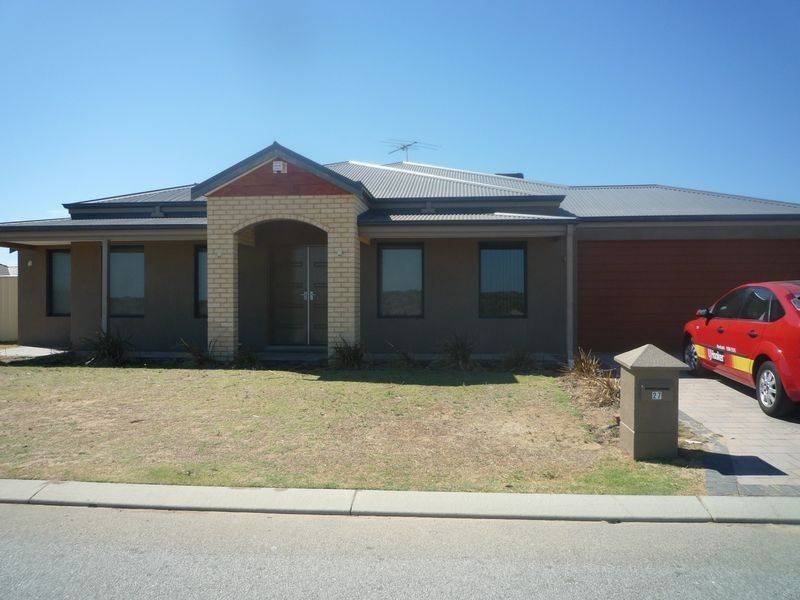 27 Pimento Circle, Port Kennedy WA 6172