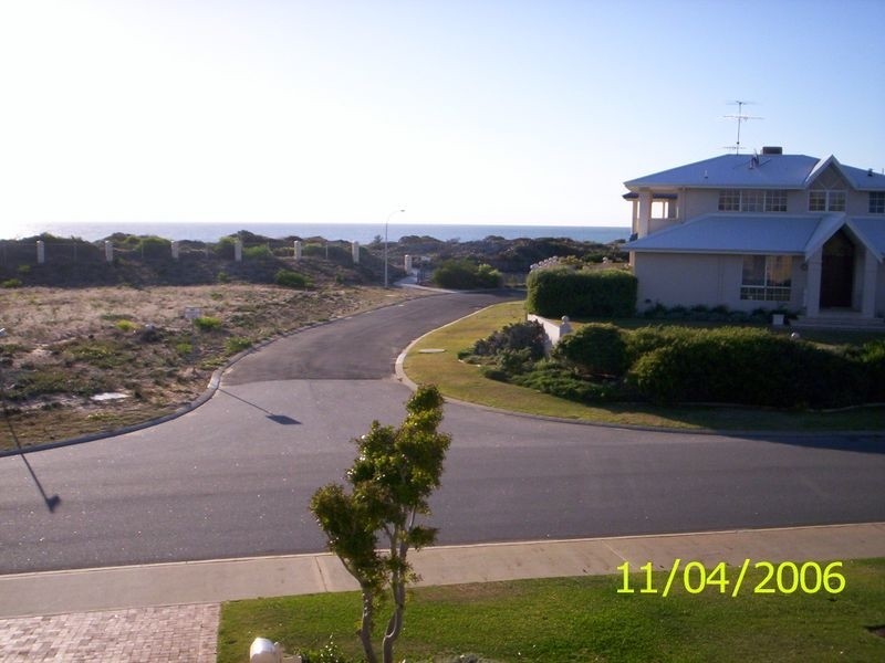 5 Seawind Drive, Silver Sands WA 6210