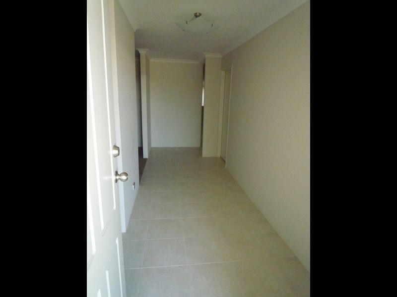 4 Tandure Heights, Lakelands WA 6180