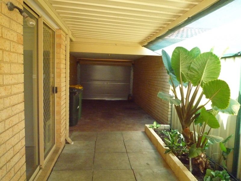 4b Wanbi Place, Greenfields WA 6210