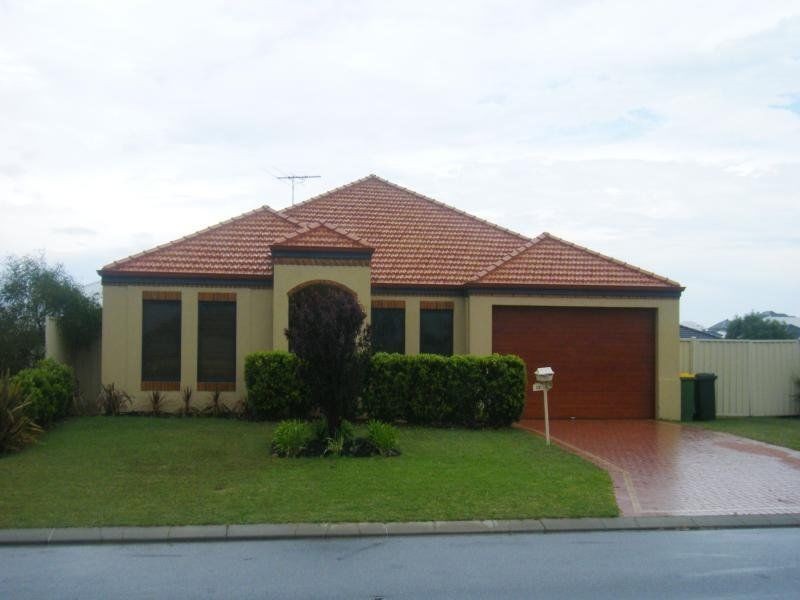 10 Addingham Boulevard, Madora Bay WA 6210