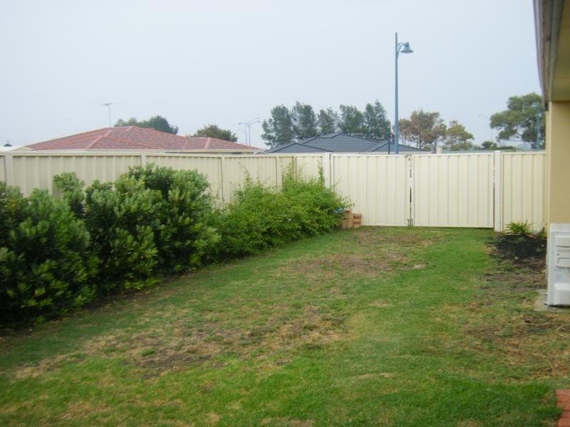 10 Addingham Boulevard, Madora Bay WA 6210