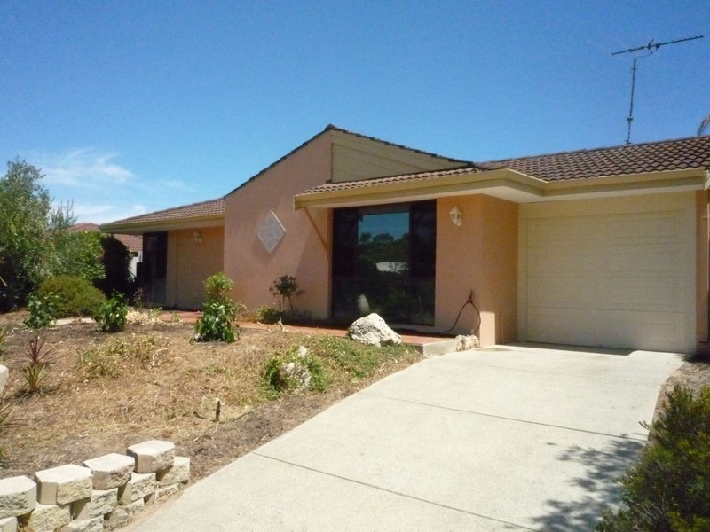 3 Gleneagle Place, Halls Head WA 6210