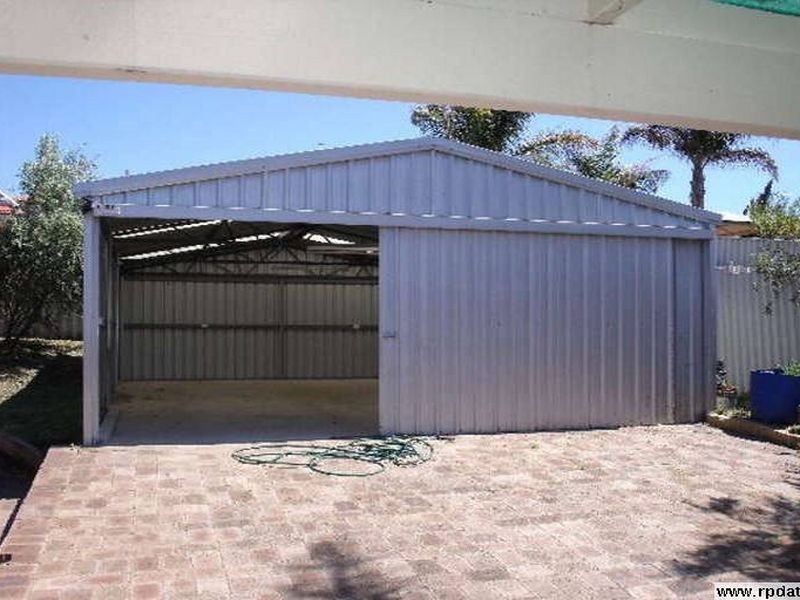 3 Gleneagle Place, Halls Head WA 6210