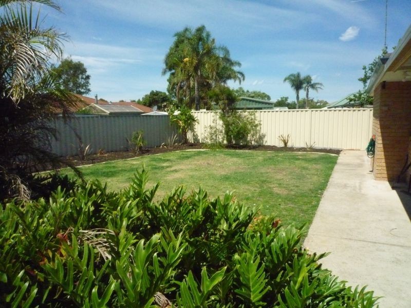21 Abbotswood Parkway, Mandurah WA 6210