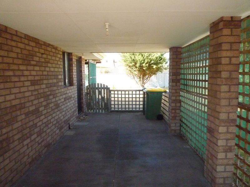 4 Troy Place, San Remo WA 6210