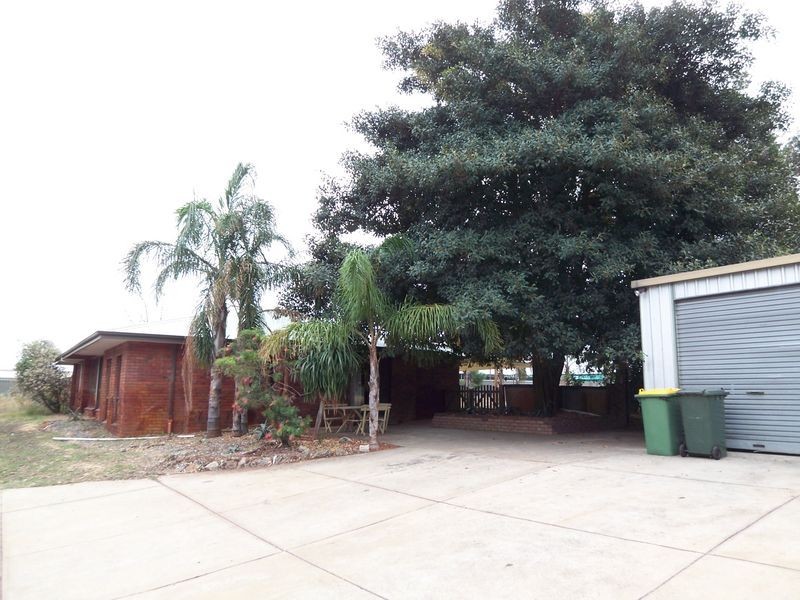 22 Old Pinjarra Road, Greenfields WA 6210