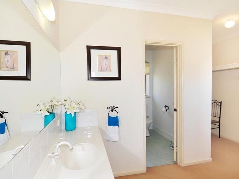 14 Hamilton Way, San Remo WA 6210