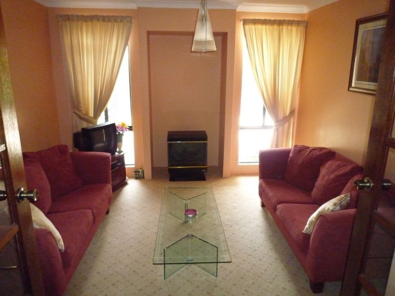 4 Daydream Plaza, Halls Head WA 6210