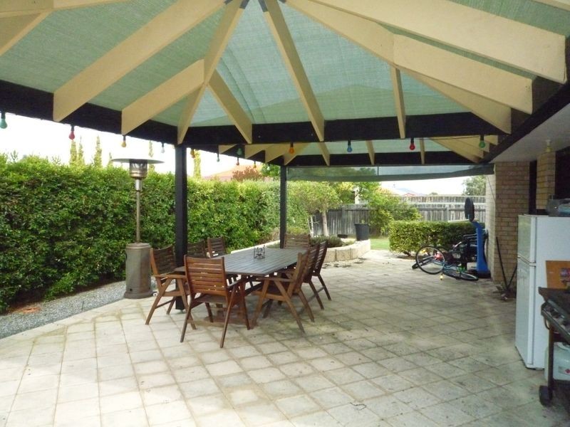 4 Daydream Plaza, Halls Head WA 6210